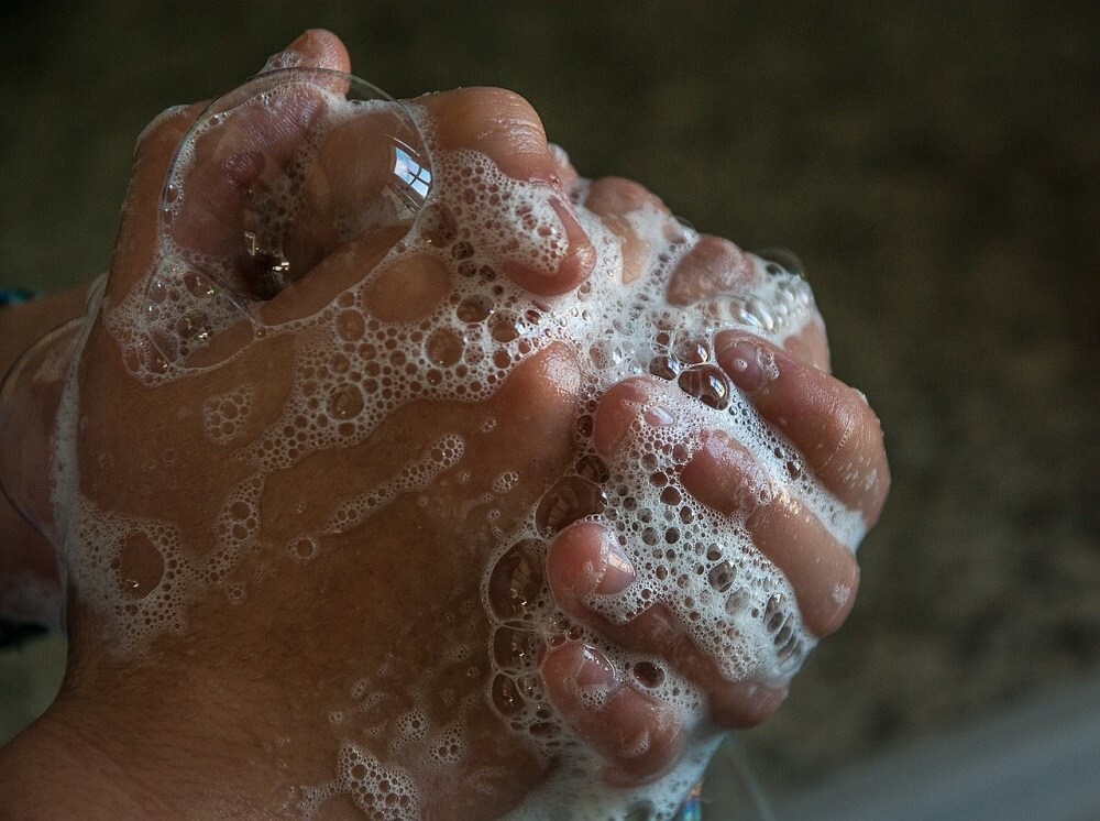 lavarsi bene le mani